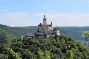 Mehr über den Artikel erfahren Braubach Altstadt – Zwischen Fachwerk und Rhein