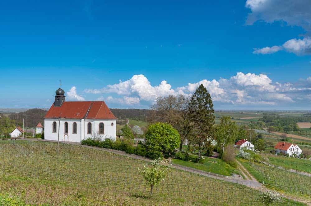Barocke St Dionysius Kirche in Gleiszellen-Gleishorbach Barocke St Dionysius Kirche in Gleiszellen-Gleishorbach (depositphotos.com)