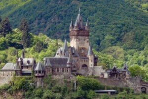 Mehr über den Artikel erfahren Burg Cochem an der Mosel – Die Reichsburg