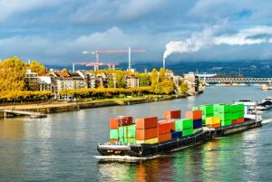 Mehr über den Artikel erfahren Logistik am Rhein