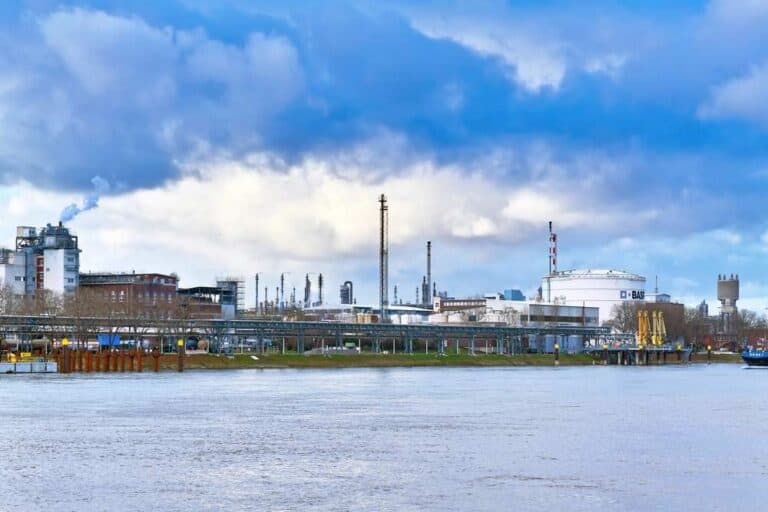 Mehr über den Artikel erfahren BASF und Co. – die größten Arbeitgeber und Industriebetriebe im Land